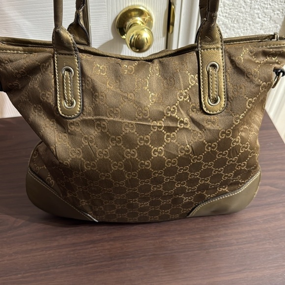 Gucci Monogram shoulder bag Interior - Picture 5 of 13